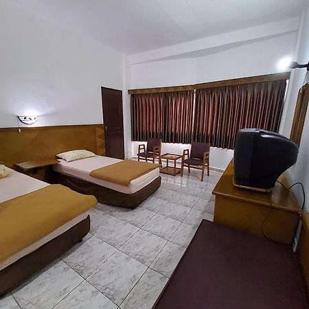 Hotel Kumala Samudra Cikakak Luaran gambar