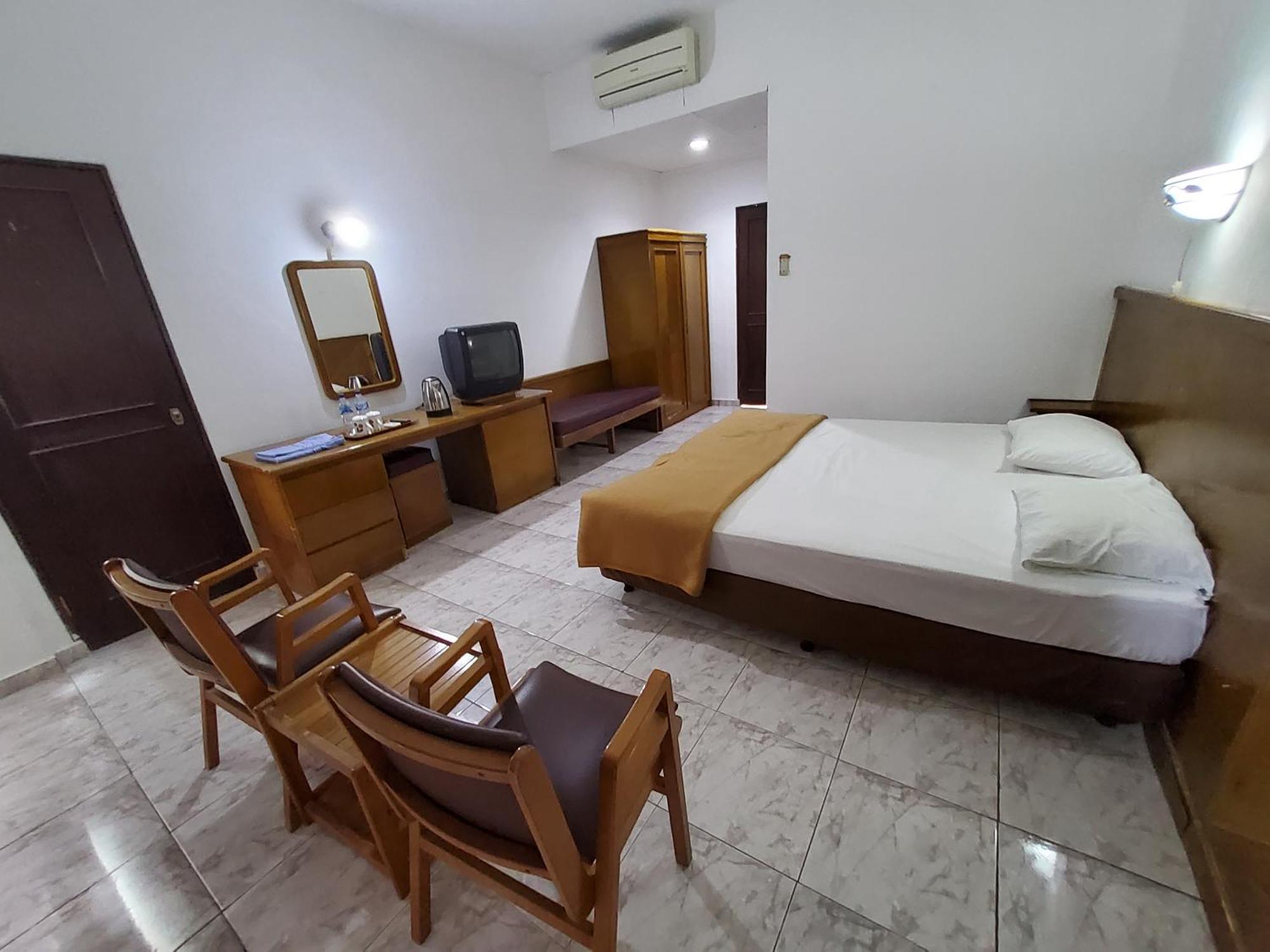 Hotel Kumala Samudra Cikakak Luaran gambar