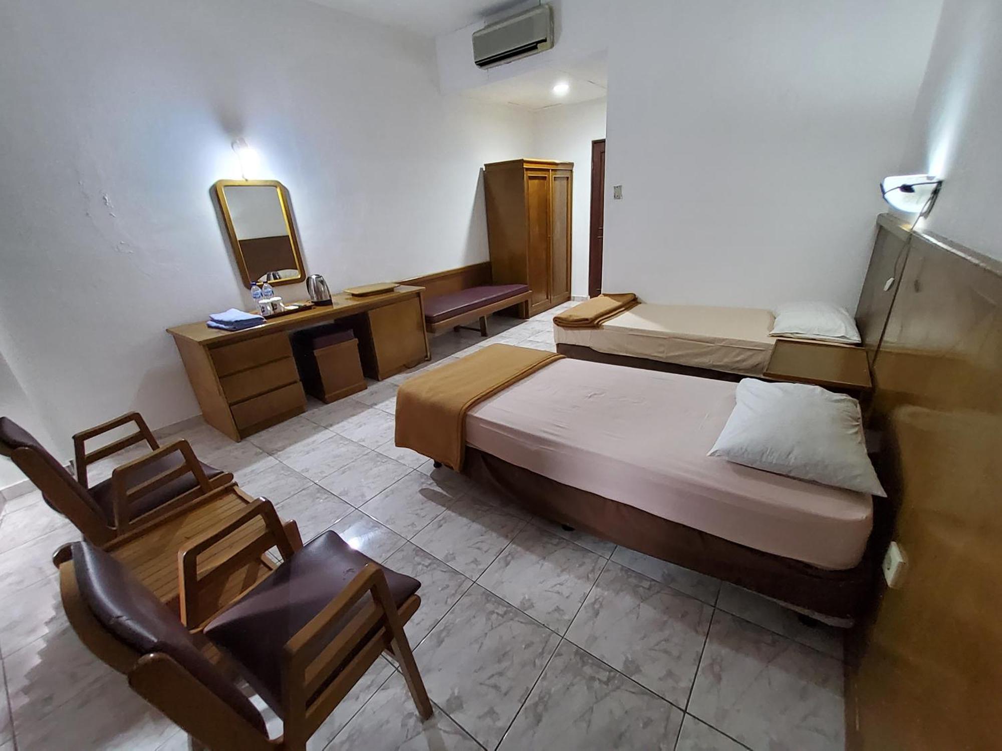 Hotel Kumala Samudra Cikakak Luaran gambar