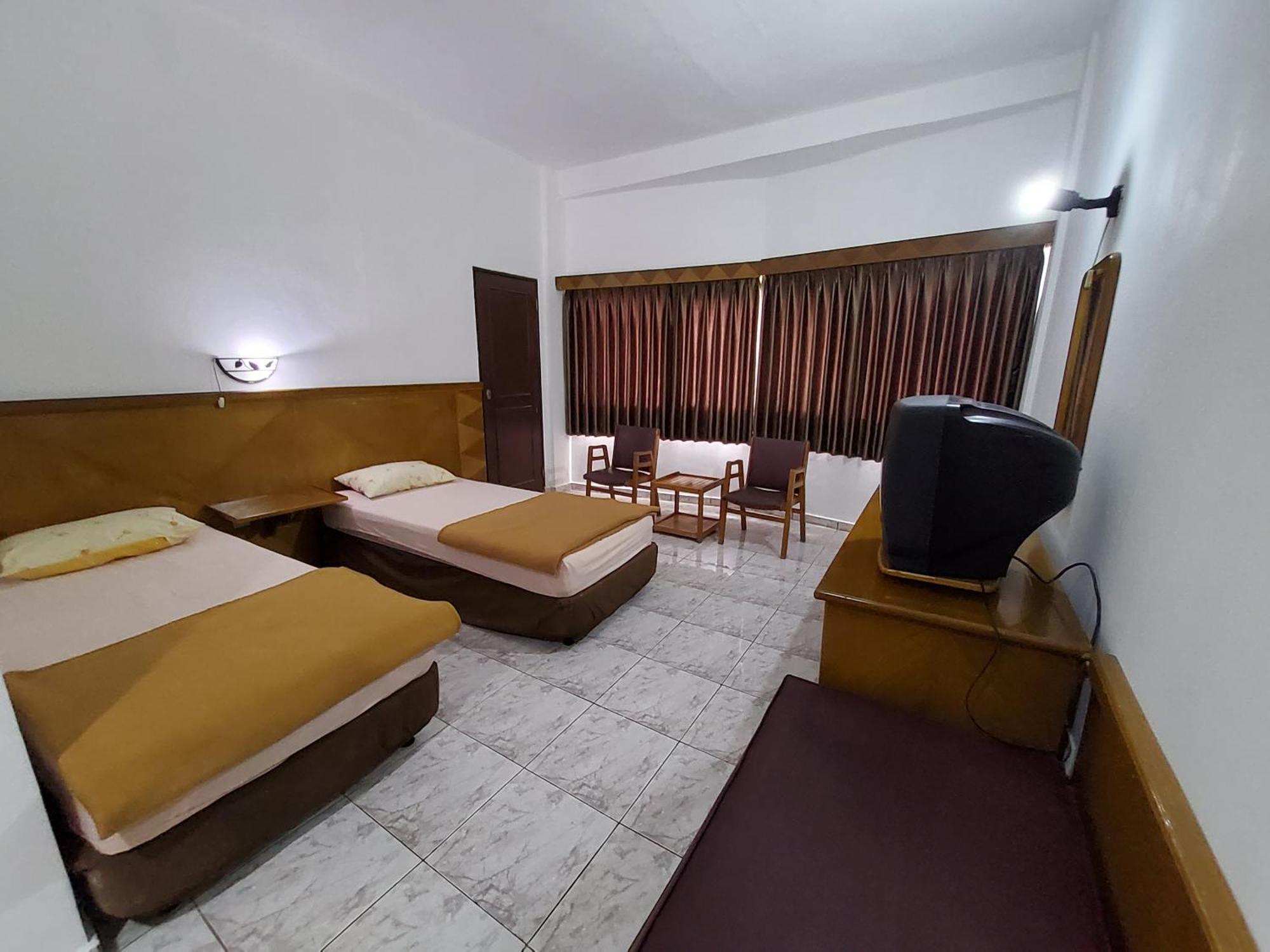 Hotel Kumala Samudra Cikakak Luaran gambar